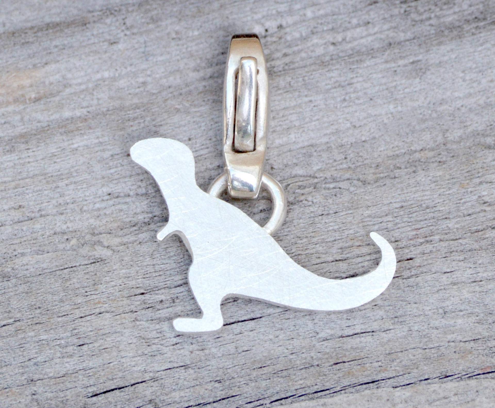 T-Rex Anhänger in Sterling Silber von huiyitan