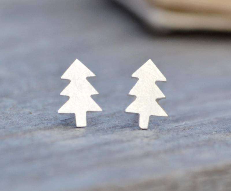 Weihnachtsbaum-Bolzen-Ohrringe in Sterling Silber von huiyitan