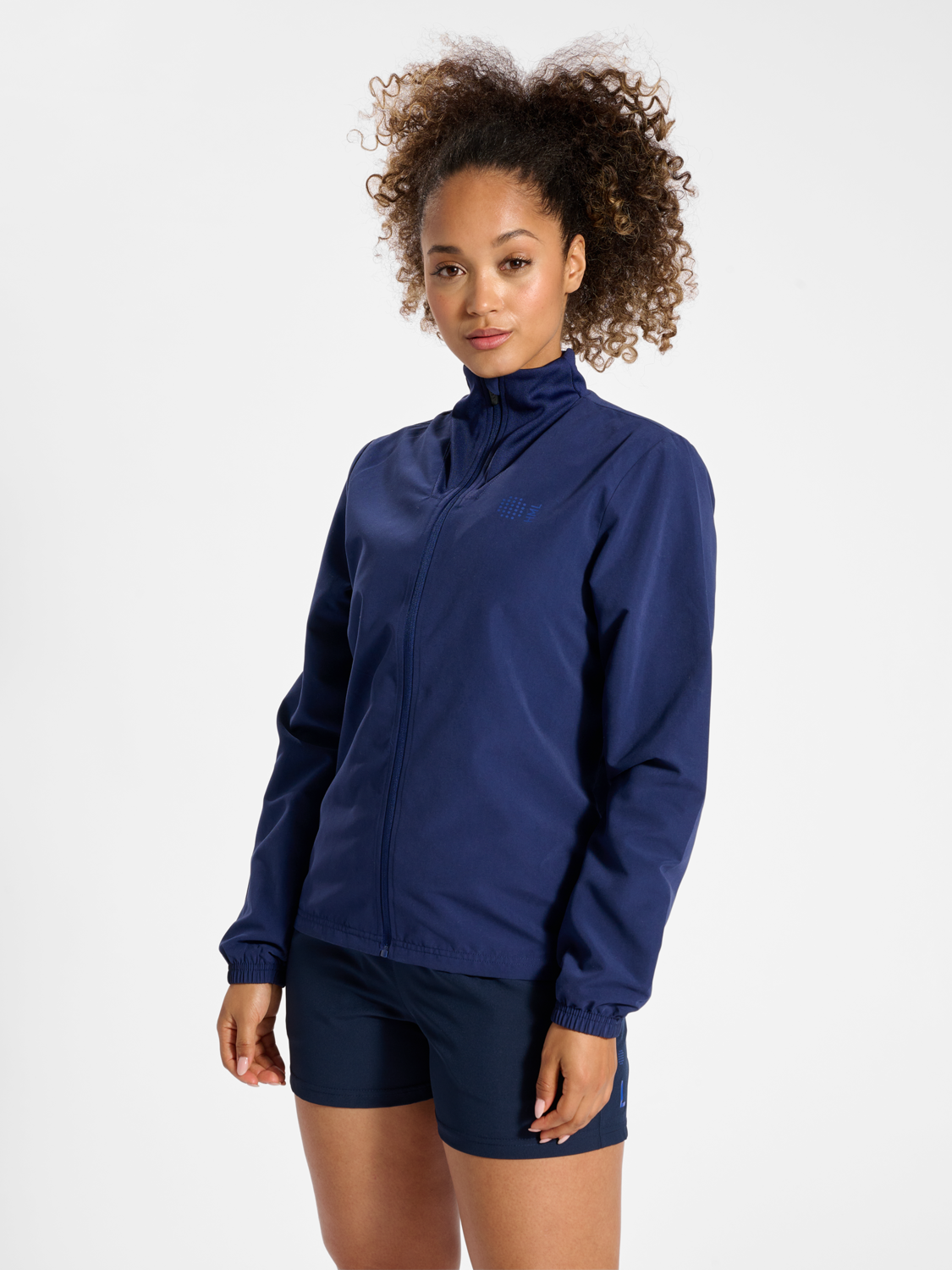 Hmlcourt Woven Jacket Woman von hummel