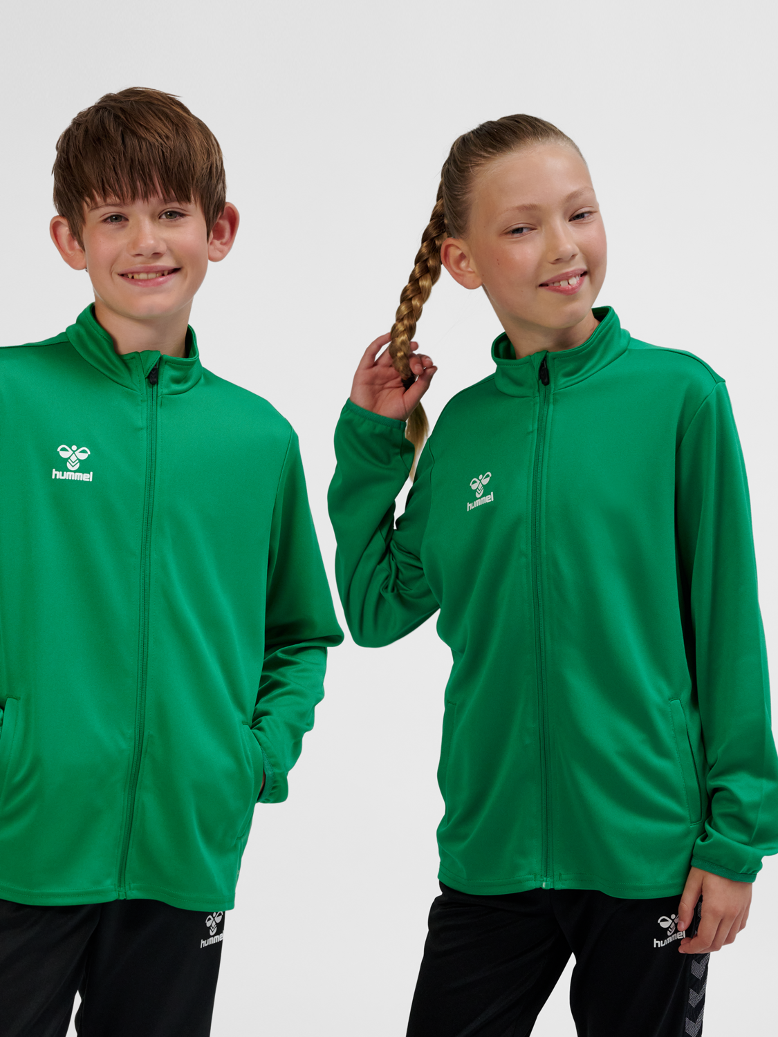 Hmlessential Track Jacket Kids von hummel