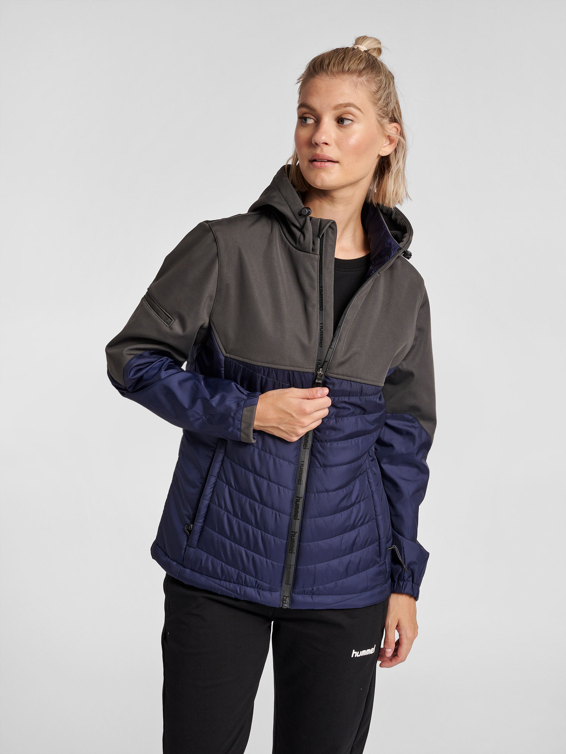 Hmlnorth Hybrid Jacket Woman von hummel