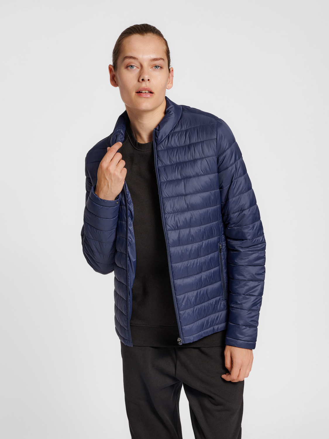 Hmlred Quilted Jacket Woman von hummel