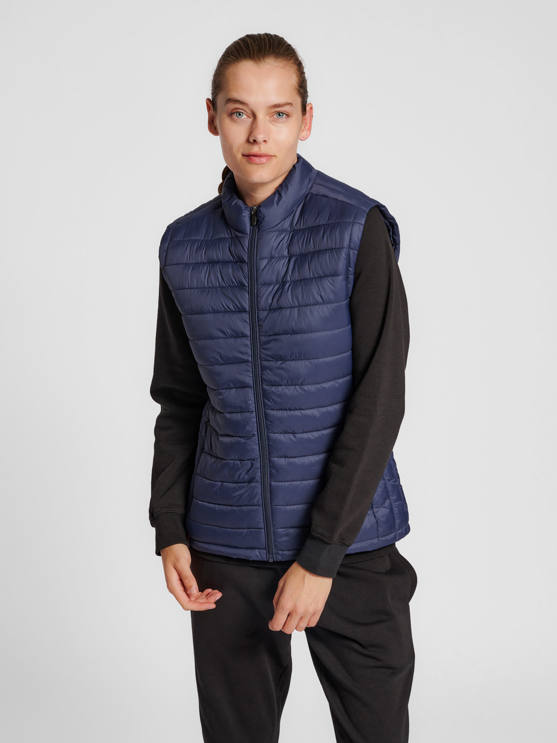 Hmlred Quilted Waistcoat Woman von hummel