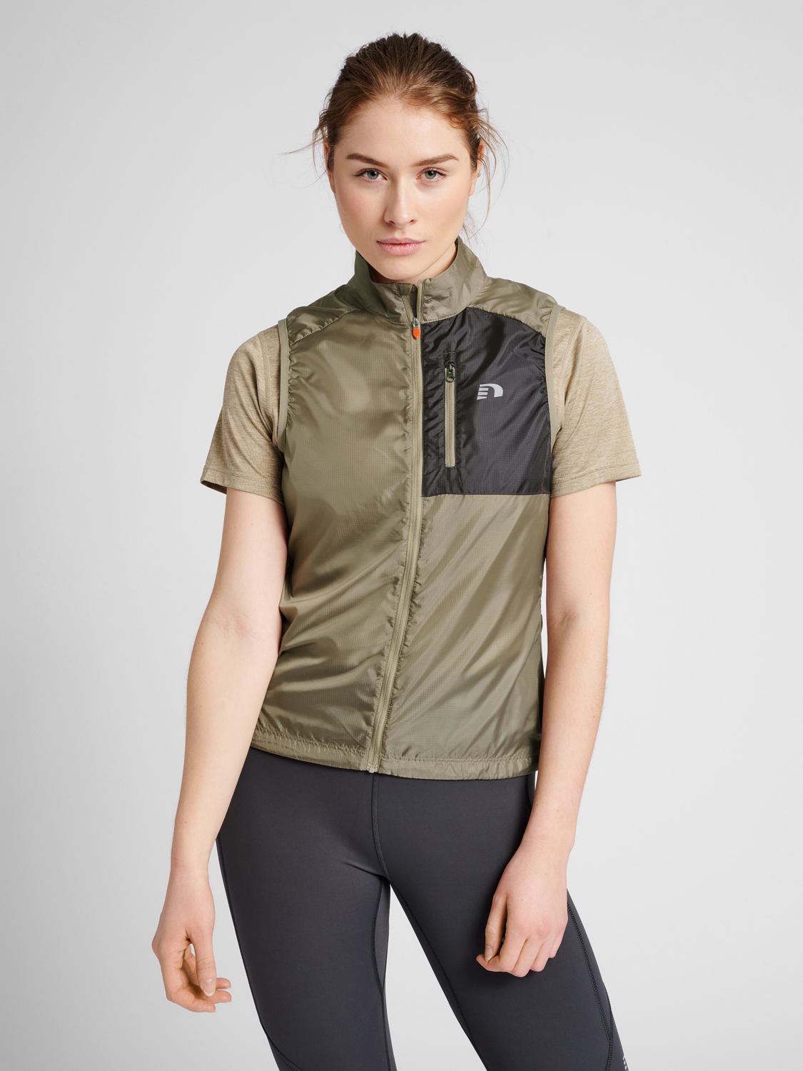 Women Packable Tech Gilet von hummel