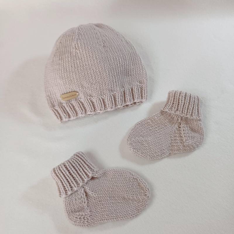 Erstlingssets Aus Merinowolle Gestrickt Newborn Erstlingssets Aus Merinowolle Gestrickt Newborn von hummelchenantje