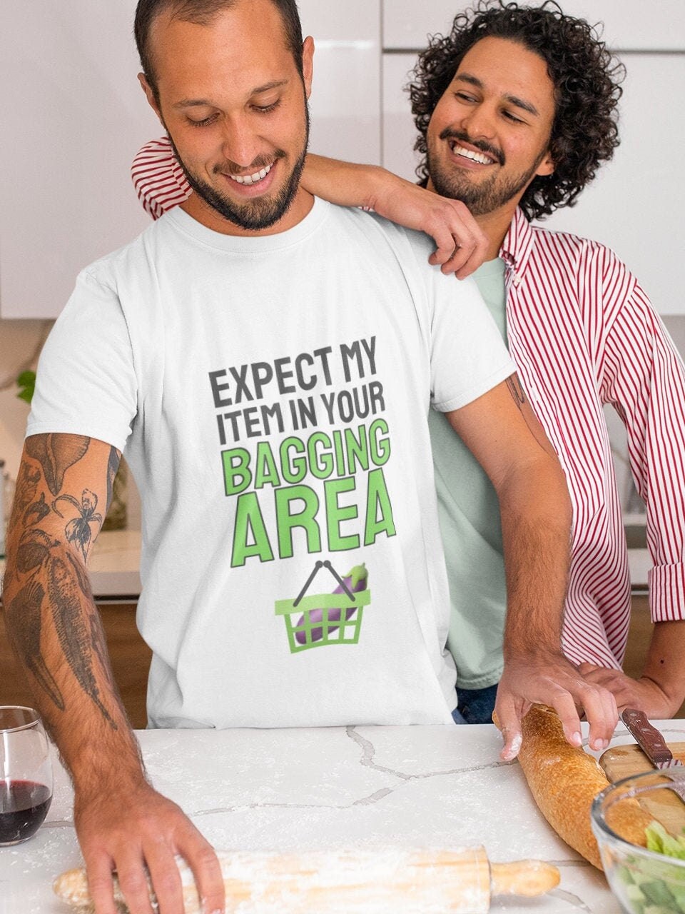 Unvorhergesehenes Produkt Im Bagging Bereich, Grafik T-Shirt, Lustiges Tshirt, Shopping Fail Shirt Unvorhergesehenes Produkt Im Bagging Bereich, Grafik T-Shirt, Lustiges Tshirt, Shopping Fail Shirt von huntingtonthethird