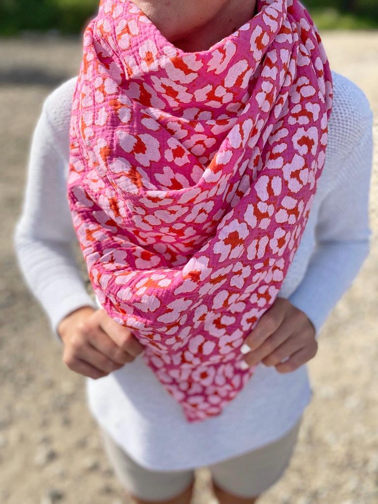 Musselintuch Xl Viereck Leo Pink-Weiß-Orange von hyggezauberbutik