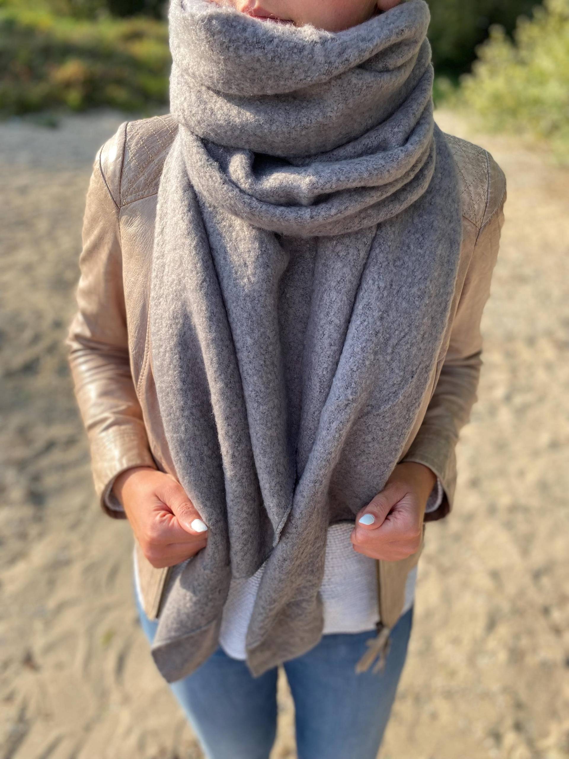 Schal "Cozy" Grau Schal "Cozy" Grau von hyggezauberbutik