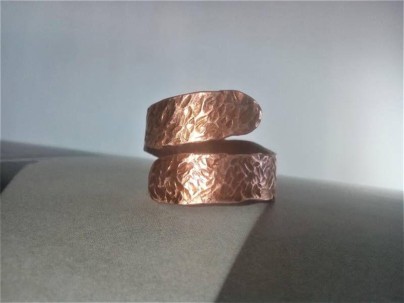 Wikinger-Ring-Männer Kupfer Breit Verdreht Sehr Weich Oxidiert Rustikale Spirale Einstellbar Gehämmert Texturiert Goldene Schlange Taipan Haut Ring von i50ii