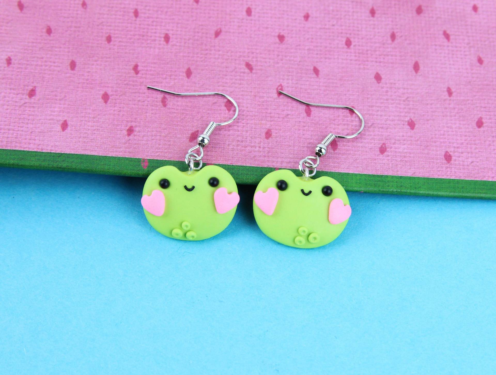 Frosch Mit Herz Wangen Ohrringe, Goblincore Happy Froggy Cottagecore Schmuck, Grüner Ohrringe Frosch Mit Herz Wangen Ohrringe, Goblincore Happy Froggy Cottagecore Schmuck, Grüner Ohrringe von iCutiePie
