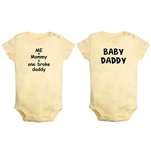 Me + Mommy = One Broke Daddy Baby Ankündigung Funy Slogan Digitaldruck Strampler Neugeborene Baby Bodys Säugling Jumpsuits Baby Unisex Neuheit Outfits 2 Stück Gr. 0-6 Monate, gelb von iDzn