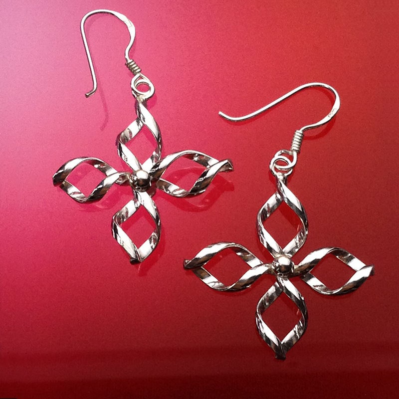 925 Massiv Sterling Silber Blumen Kreuz Ohrringe/Floral Ohrringe-Polnisch-Ohrhänger 925 Massiv Sterling Silber Blumen Kreuz Ohrringe/Floral Ohrringe-Polnisch-Ohrhänger von iGiftJewelry