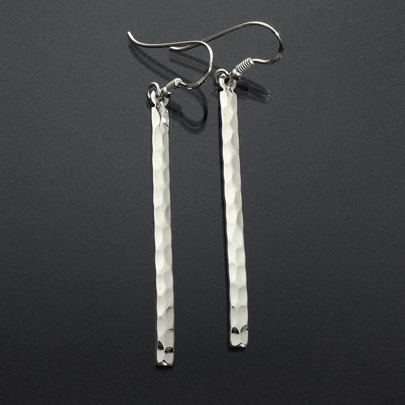 925 Solid Sterling Silber Gehämmert Stick Ohrringe-Gehämmert Bar-Dangle-Hook Ohrringe 925 Solid Sterling Silber Gehämmert Stick Ohrringe-Gehämmert Bar-Dangle-Hook Ohrringe von iGiftJewelry
