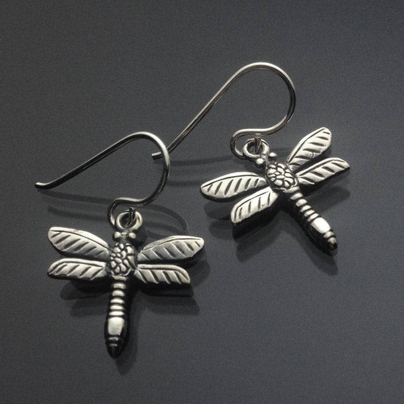 925 Sterling Silber Libelle | 2 Ohrringe Silber/Baumelnd/Oxidierte Libelle/Verdunkelt/Libellenschmuck/Einfache 925 Sterling Silber Libelle | 2 Ohrringe Silber/Baumelnd/Oxidierte Libelle/Verdunkelt/Libellenschmuck/Einfache von iGiftJewelry