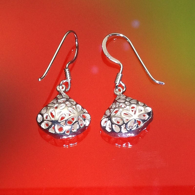 925 Sterling Silber Teardrop Floral Basket Ohrringe/Baumelnd/Haken/Oxidiert/Filigrane Ohrringe/Tropfenohrringe 925 Sterling Silber Teardrop Floral Basket Ohrringe/Baumelnd/Haken/Oxidiert/Filigrane Ohrringe/Tropfenohrringe von iGiftJewelry