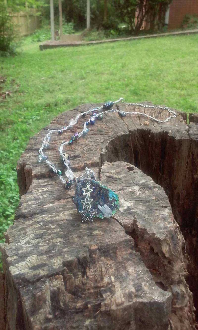 Lila, Regenbogen, Geode, Mit Klaren Kristallen Und Galaxy Space Perlen von iLLstyles