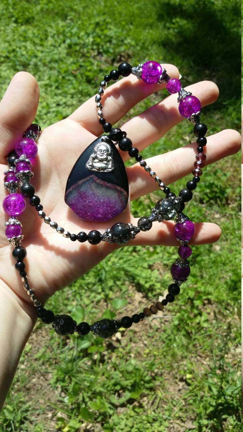 Lila Mit Schwarzer Achat Geode Anhänger, Buddha Anhänger von iLLstyles