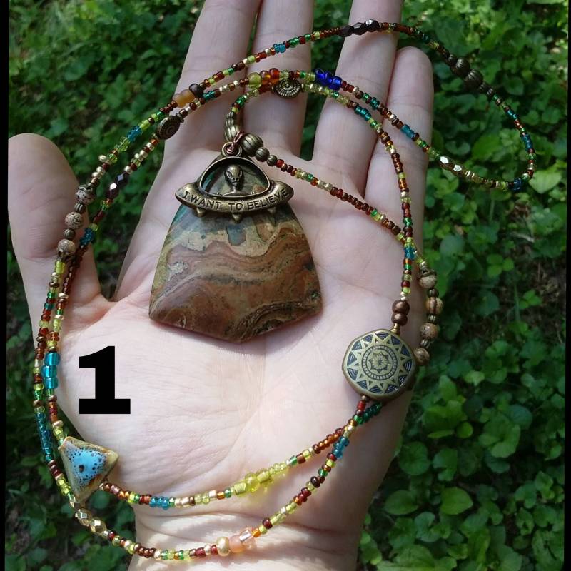 Nicht Von Dieser Welt. Space Galaxie Alien, Anhänger Halskette. 10 Verschiedene Sorten Zur Auswahl von iLLstyles