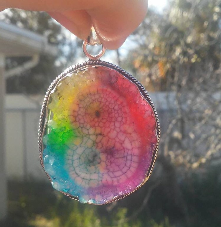 Regenbogen Solar Quarz Anhänger Halskette von iLLstyles