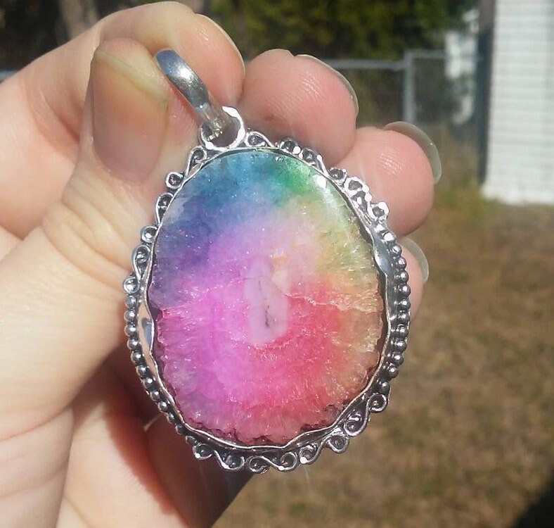 Regenbogen Solar Quarz Anhänger Halskette von iLLstyles