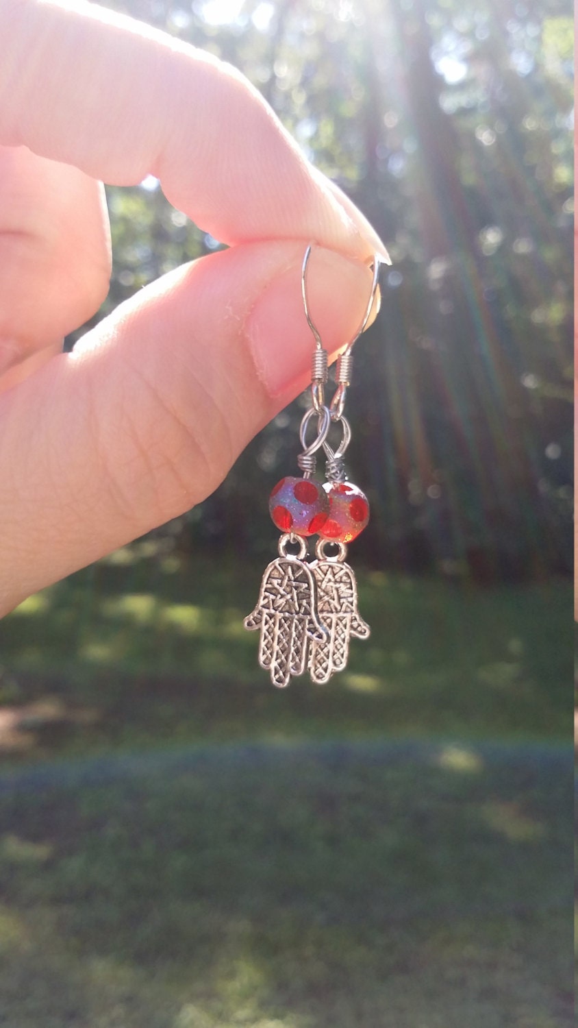 Rot-Bunt, Hamsa Hand, Ohrringe von iLLstyles