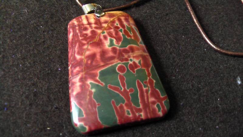 Rot Mit Grauen Und Gelben Picasso Jaspis Halskette von iLLstyles