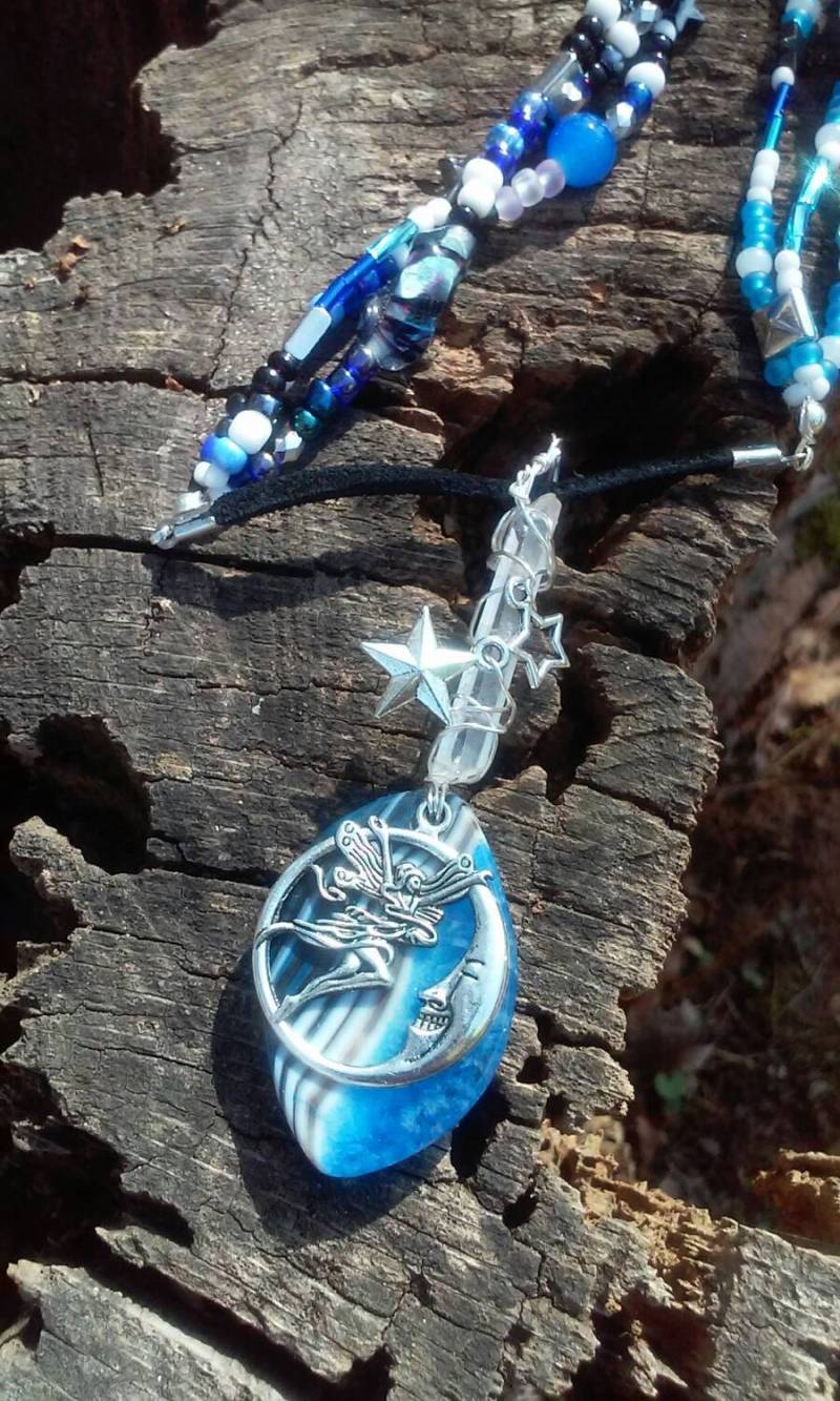 Tanzende Mondfee. Blau Mit Schwarzem Achat Und Klarem Kristall, Sternanhängern Gemischten Perlen von iLLstyles