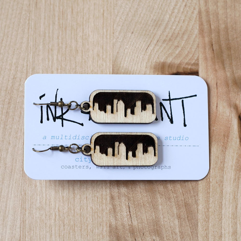 Houston Skyline Ohrringe | Laser Cut Wood Cityscape Schmuck Houston Skyline Ohrringe | Laser Cut Wood Cityscape Schmuck von iNKthePRINT