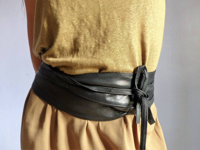 Breiter Obi-Gürtel Für Damen Zum Binden Aus Weichem Schwarzem Leder, Geheime Innentasche von ibogaskin