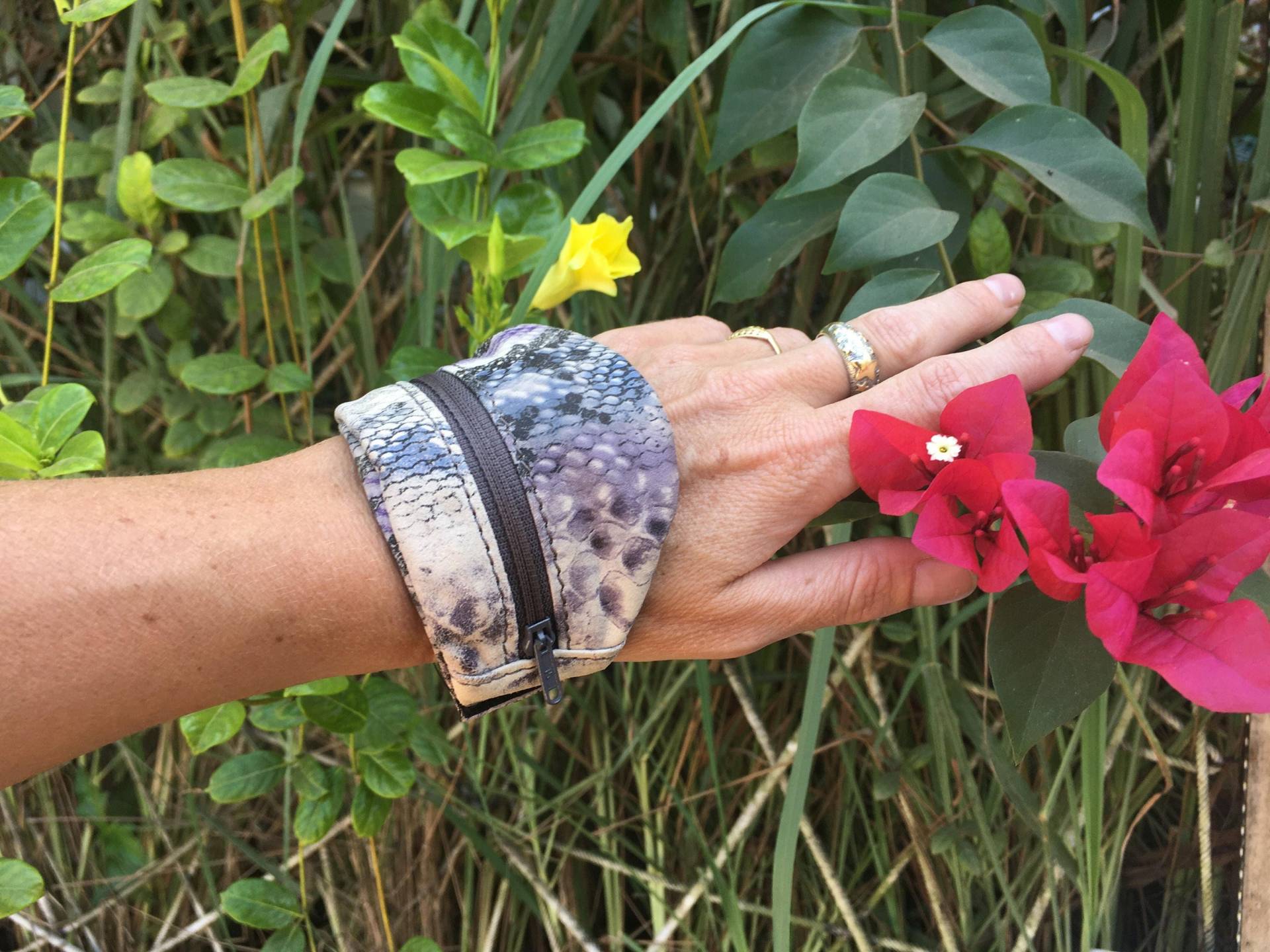 Schlangendruck Lederarmband Geldbörse, Armband, Manschette, Festival, Konzert Schlangendruck Lederarmband Geldbörse, Armband, Manschette, Festival, Konzert von ibogaskin