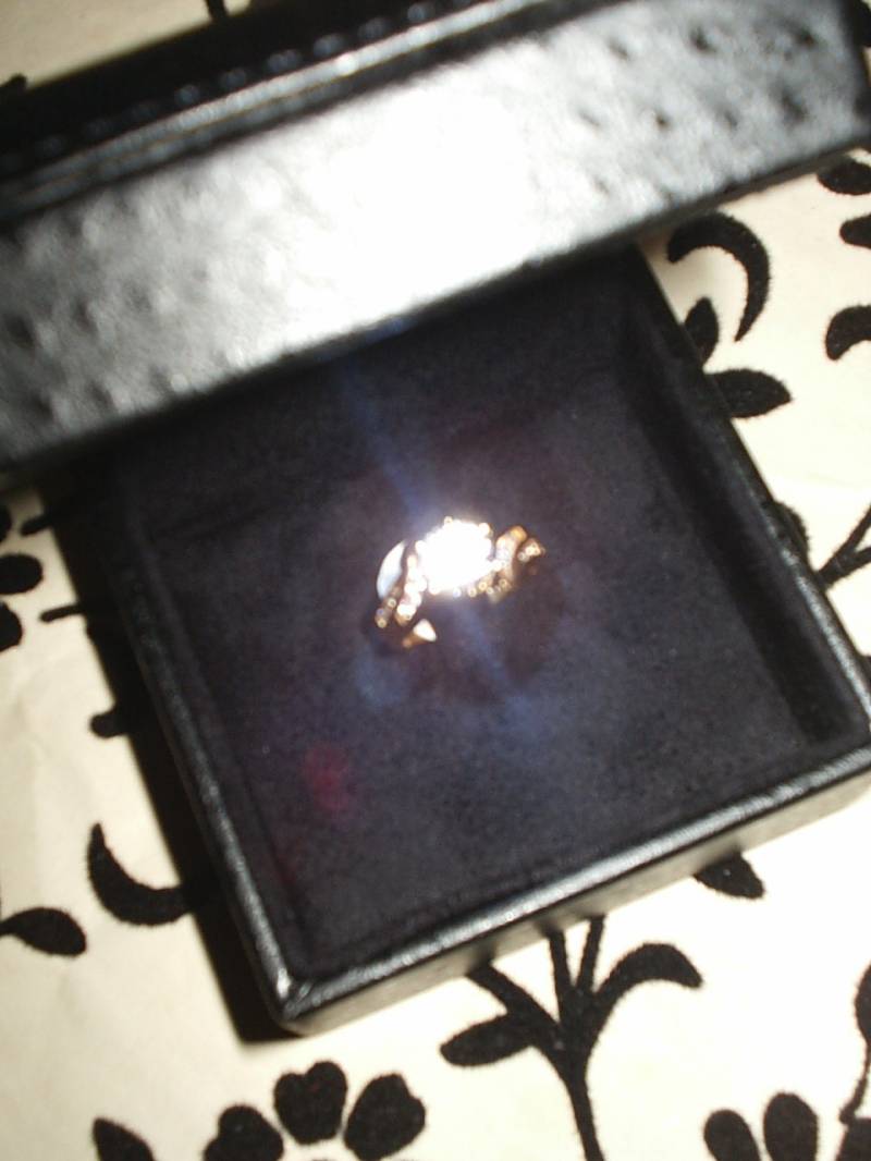 Braut Fancy Schwarz Leder/Wildleder Led Beleuchtete Verlobungsring Box Beleuchtet Präsentation Fall Floating Ring Design Andenken Display von iboxnyc