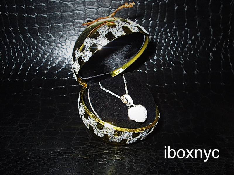 Neue Neuheit Weihnachtskugel Ornament Hängend Unikat Ausgefallene Ohrringe Anhänger Halskette Manschettenknüpfung Geschenkbox Hochzeit Urlaub Neue Neuheit Weihnachtskugel Ornament Hängend Unikat Ausgefallene Ohrringe Anhänger Halskette Manschettenknüpfung Geschenkbox Hochzeit Urlaub von iboxnyc