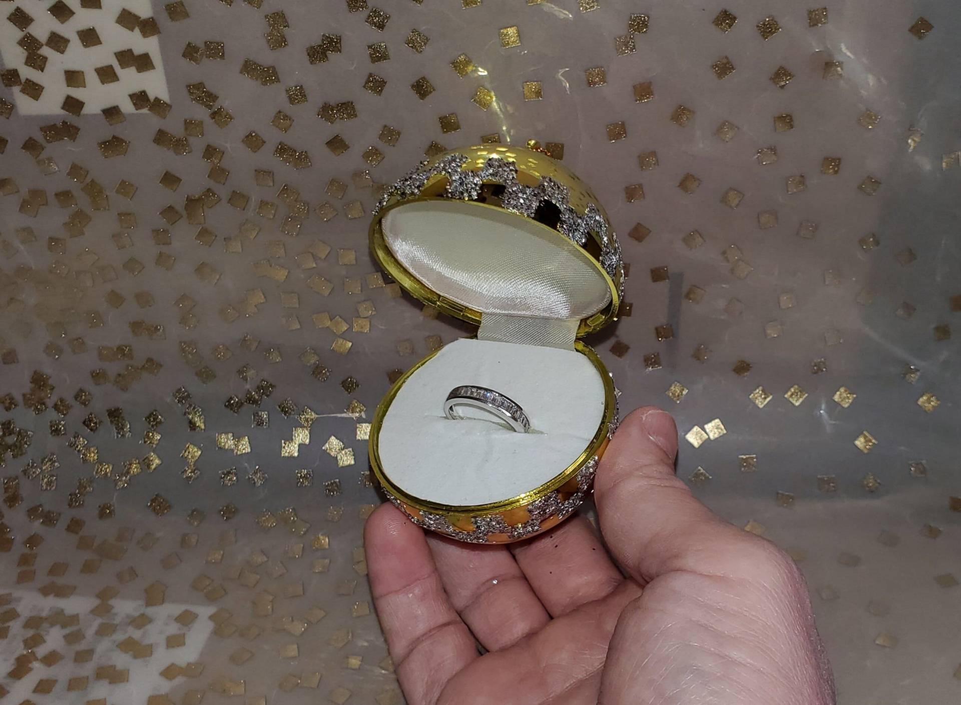 Neue Neuheit Weiße Weihnachtskugel Ornament Hängen Einzigartige Phantasie Verlobungsring/Anhänger Ohrring Geschenk Box Hochzeit Band Urlaub von iboxnyc