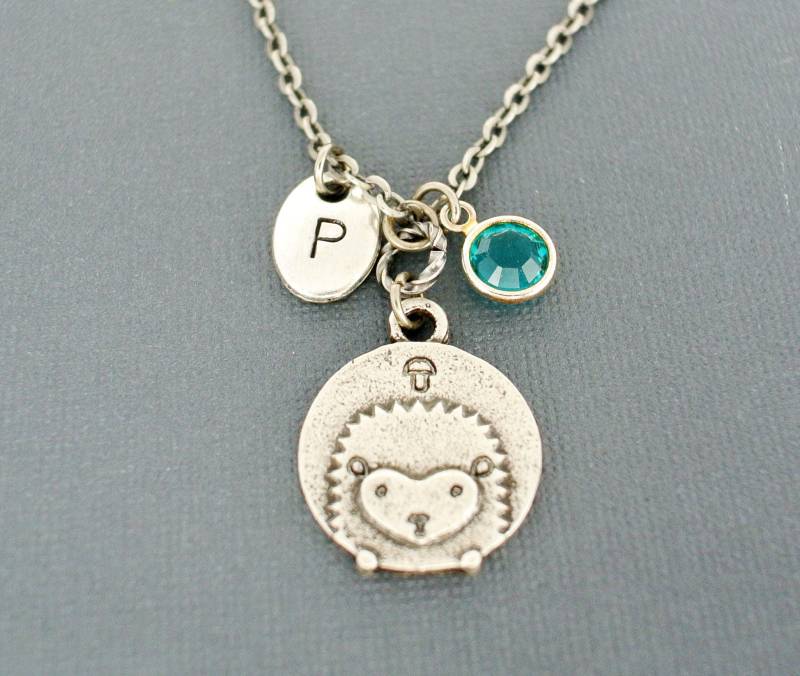 Niedliche Igel Halskette-Personalisierte Handgestempelte Anfangshalskette Mit Geburtsstein-Monogrammhalskette-Geburtstagsgeschenk Für Sie von iceblues