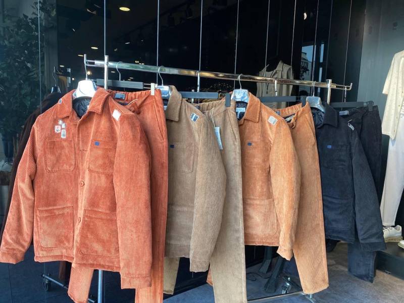 Männer Sakko Anzug Männer Sakko Anzug von iconandfashion