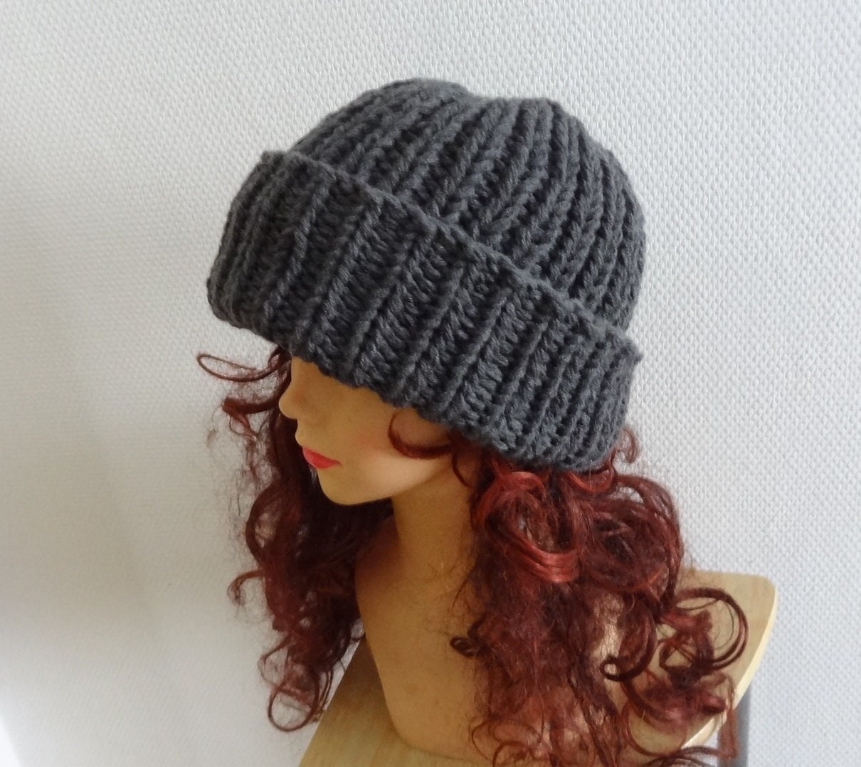 Grau Unisex Wintermütze von ifonkaa