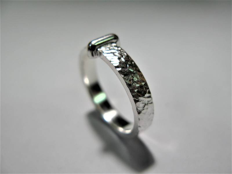 Outlander Claire Inspirierter Ring, Handgefertigt Aus Gehämmertem 925Er Silber Outlander Claire Inspirierter Ring, Handgefertigt Aus Gehämmertem 925Er Silber von igioiellidiperle