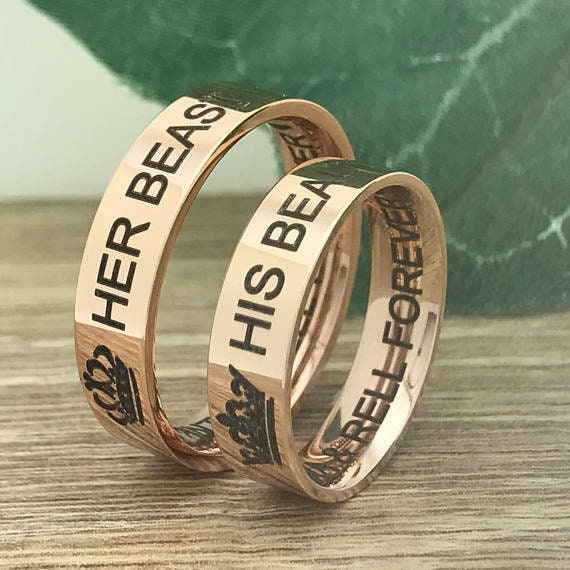 5mm Seine Schönheit Ihr Biest Ringe, Krone Und Ihr Personalisieren Paare Ring, Rose Gold Überzogener Edelstahl Ehering von iheartwholesale