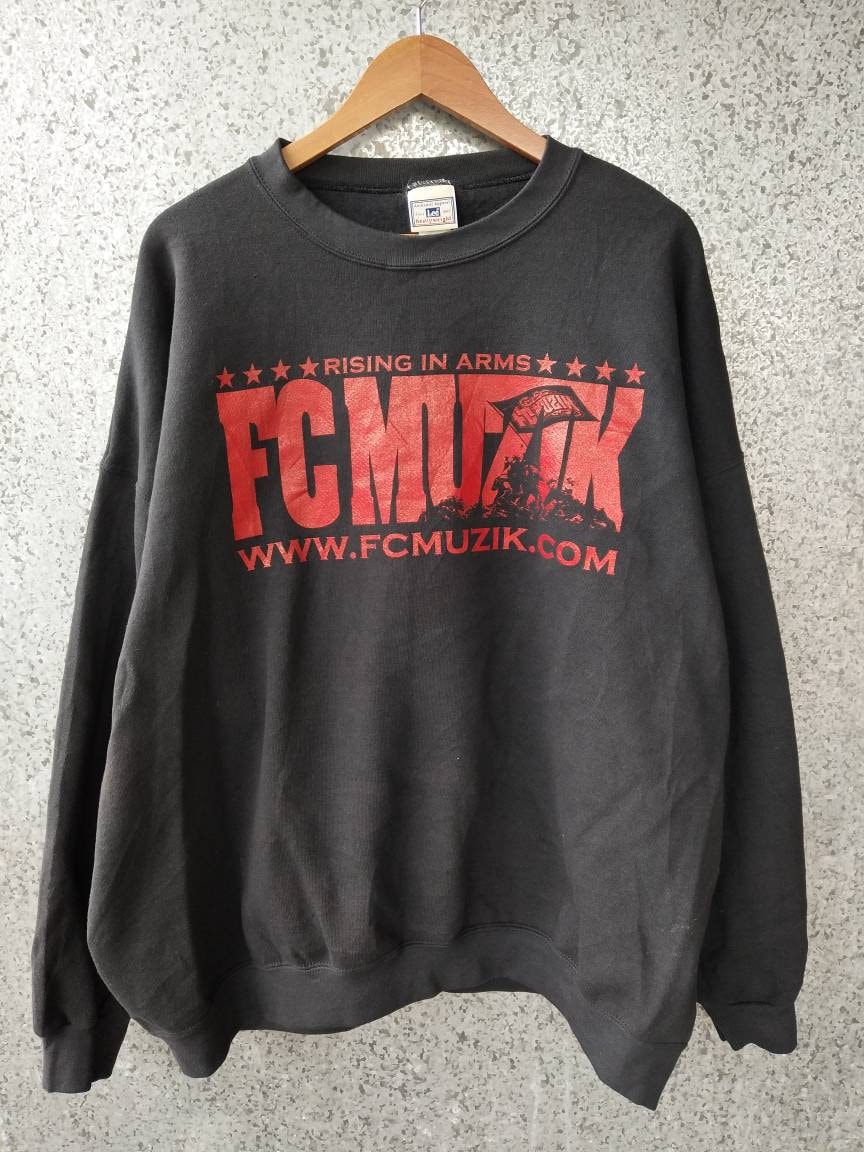 Jahrgang Lee X Fc Muzik Sweatshirt Jahrgang Lee X Fc Muzik Sweatshirt von ikcollections