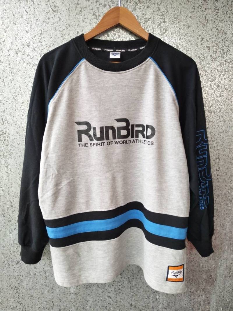 Jahrgang Runbird Sweatshirt Buchstabieren Pullover Jahrgang Runbird Sweatshirt Buchstabieren Pullover von ikcollections