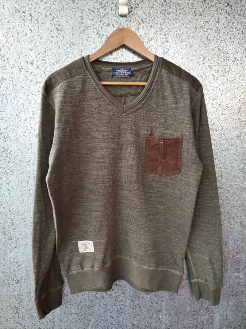 Vintage Avirex Sweatshirt-Schönes Design Vintage Avirex Sweatshirt-Schönes Design von ikcollections