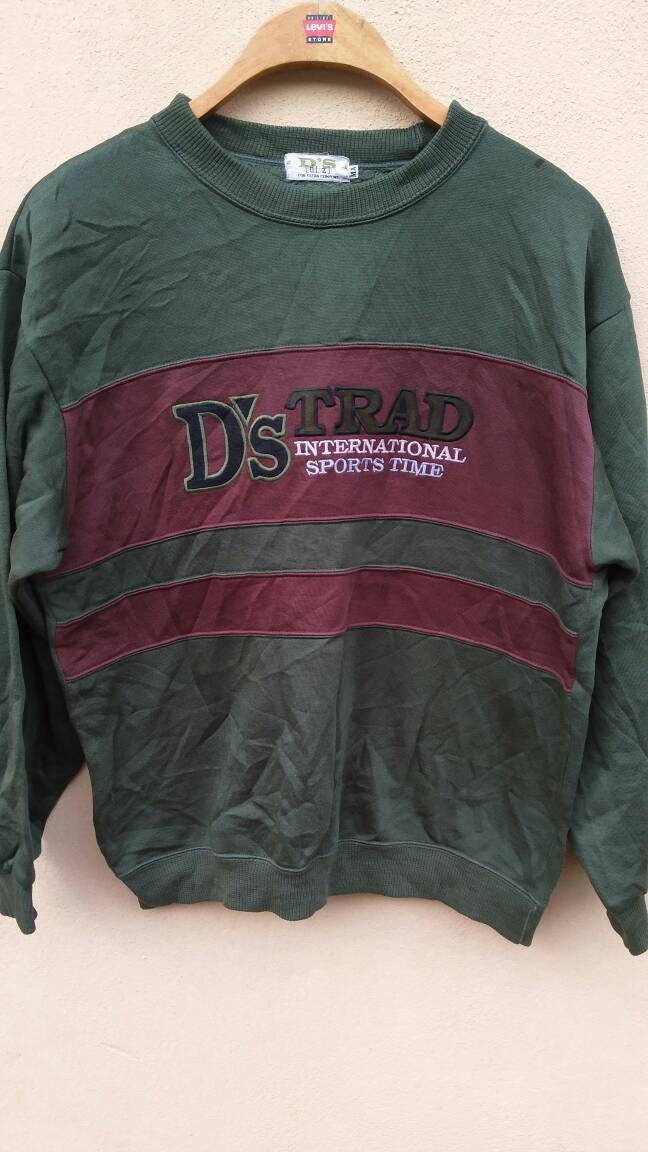 Vintage D Es Trad International Sport Time Sweatshirt Buchstabieren Crewneck-Springer Vintage D Es Trad International Sport Time Sweatshirt Buchstabieren Crewneck-Springer von ikcollections