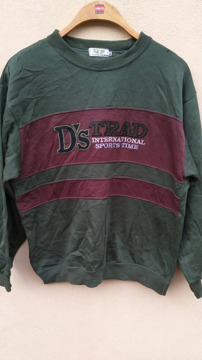 Vintage D Es Trad International Sport Time Sweatshirt Buchstabieren Crewneck-Springer Vintage D Es Trad International Sport Time Sweatshirt Buchstabieren Crewneck-Springer von ikcollections