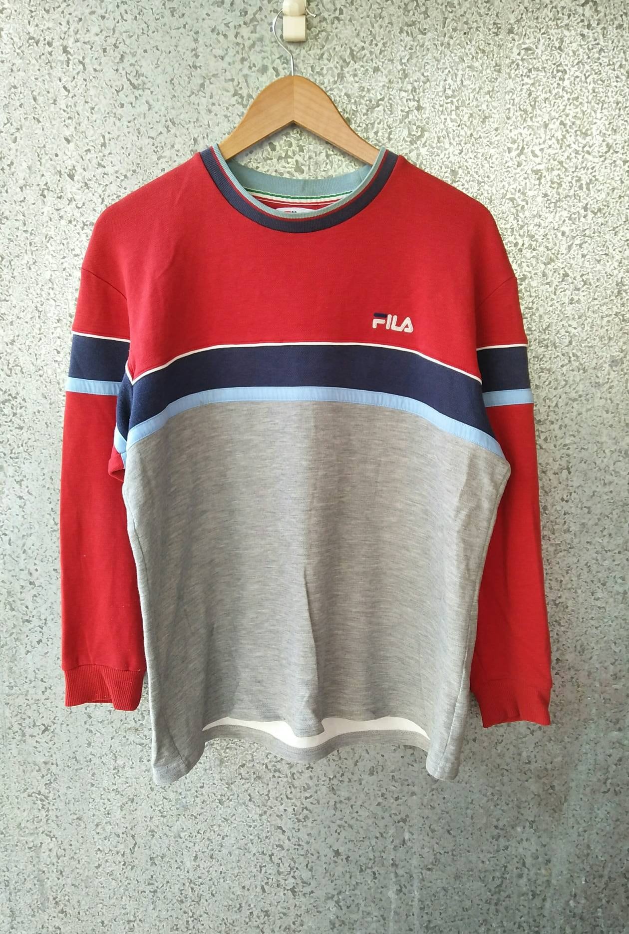 Vintage Fila Langärmel Shirt Kleine Logo Stickerei Multicolors Unisex Vintage Fila Langärmel Shirt Kleine Logo Stickerei Multicolors Unisex von ikcollections