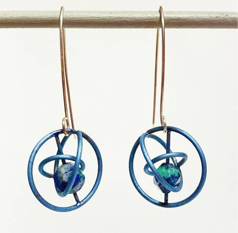Titan Orbit Ohrringe von ilanakrepchinjewelry