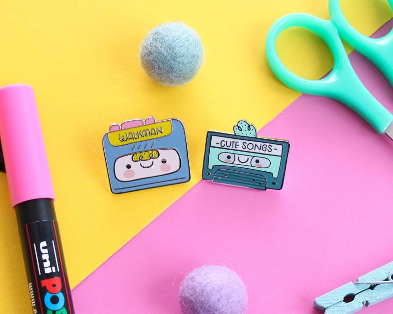 Retro Emaille Pin Set Walkman & Tonband Pins von ilariapops