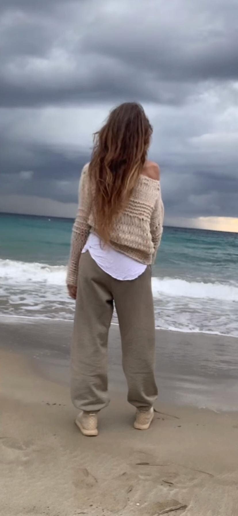 Feinstrickpullover/Pullover/Pullover in Hellbeige Mit Daumenlöchern von ileaiye