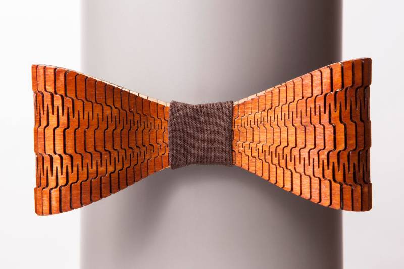 3D Holzfliege Cobra Braun, Hochzeitsfliege, Herrenmode, Herren Accessoires, Geschwungenes Holz von iliasdesign18