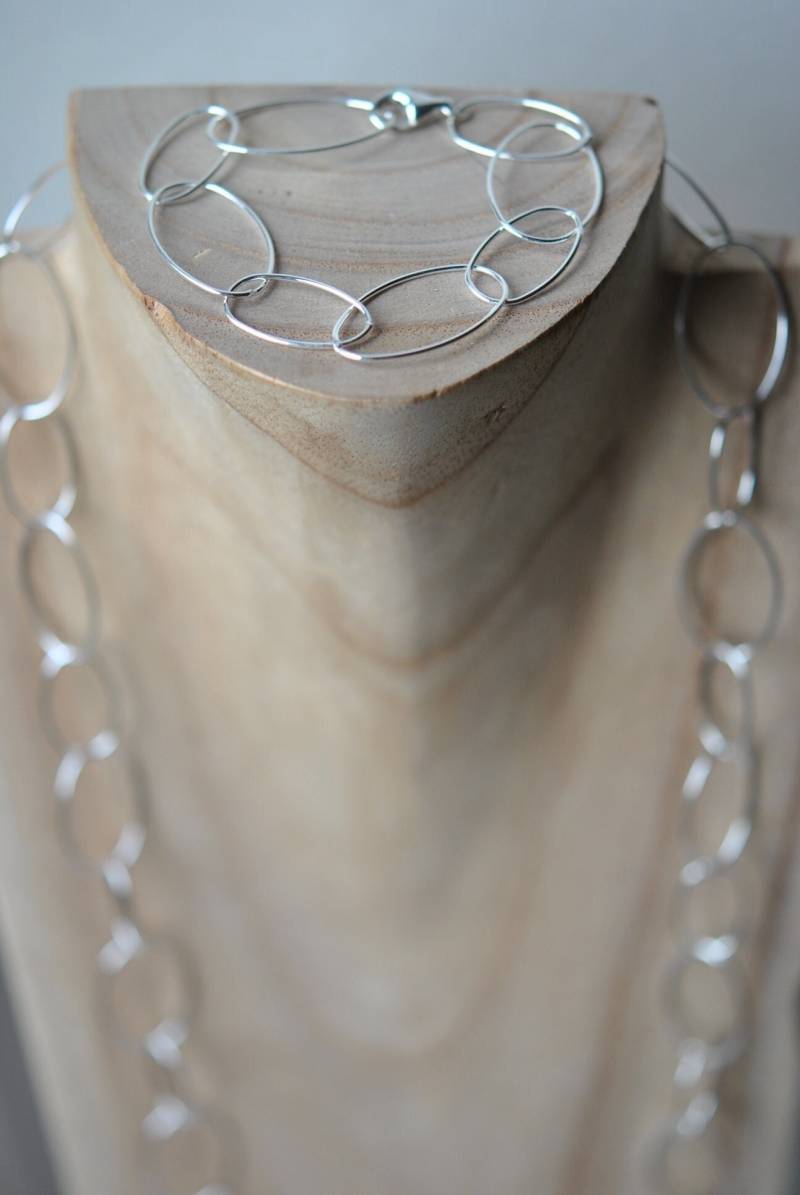 Silberarmband, Ovale Silberloops, Länge Ca. 18-20 cm , 925 Sterling Silber von iliosDesignerSchmuck