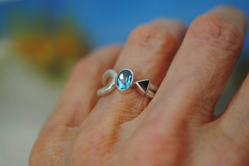 Silberring, Granat, Blauertopas, 925 Sterling Silber, Multisteinring, Größe 55 von iliosDesignerSchmuck